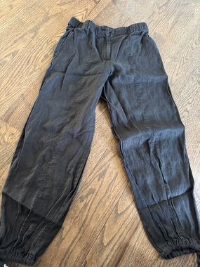 ZARA Woman’s Black Casual Elastic-Waist Pants